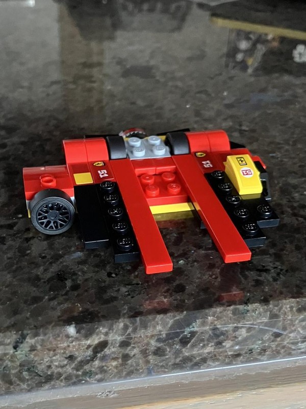 Lego Millennium Ferrarı
