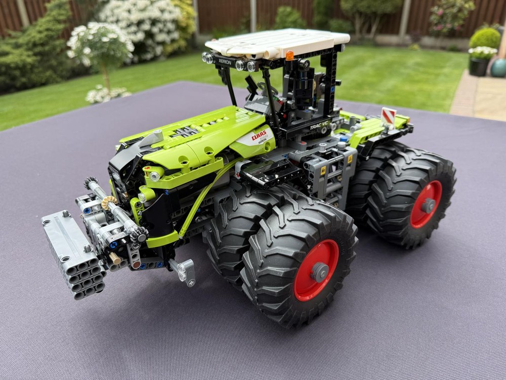 Lego Claas Xerion 'Official' Dual Wheels