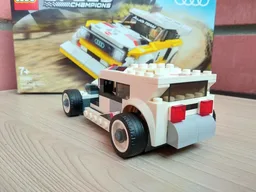 76897 Old Car