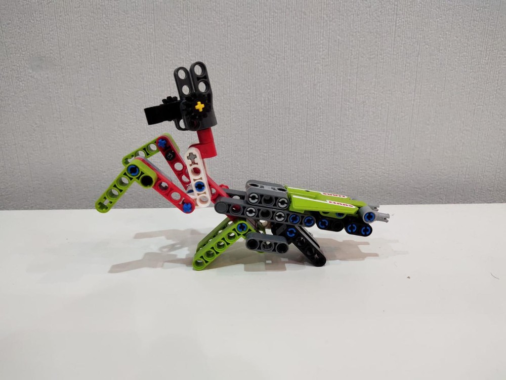 Lego 42102 Mantis - Богомол