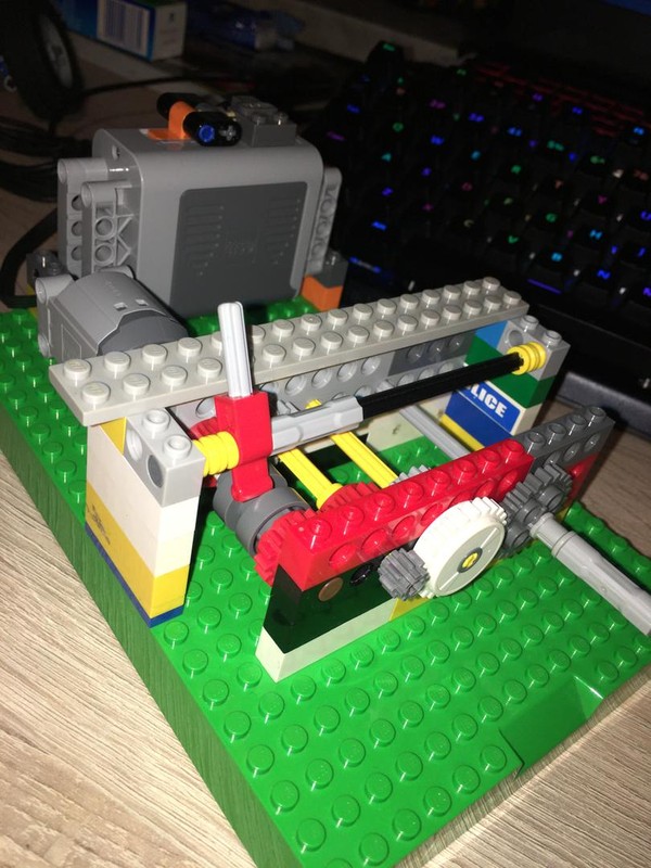 Lego Clutch lock