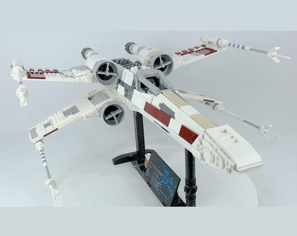 Lego UCS X Wing Starfighter Red Five Movie Replica