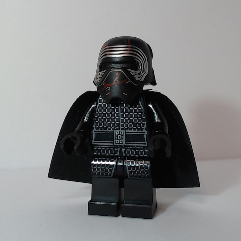 Lego Kylo Ren, Helmet with Red Cracks, Cape