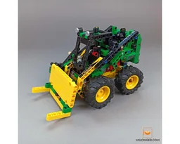 42136 Compact Loader