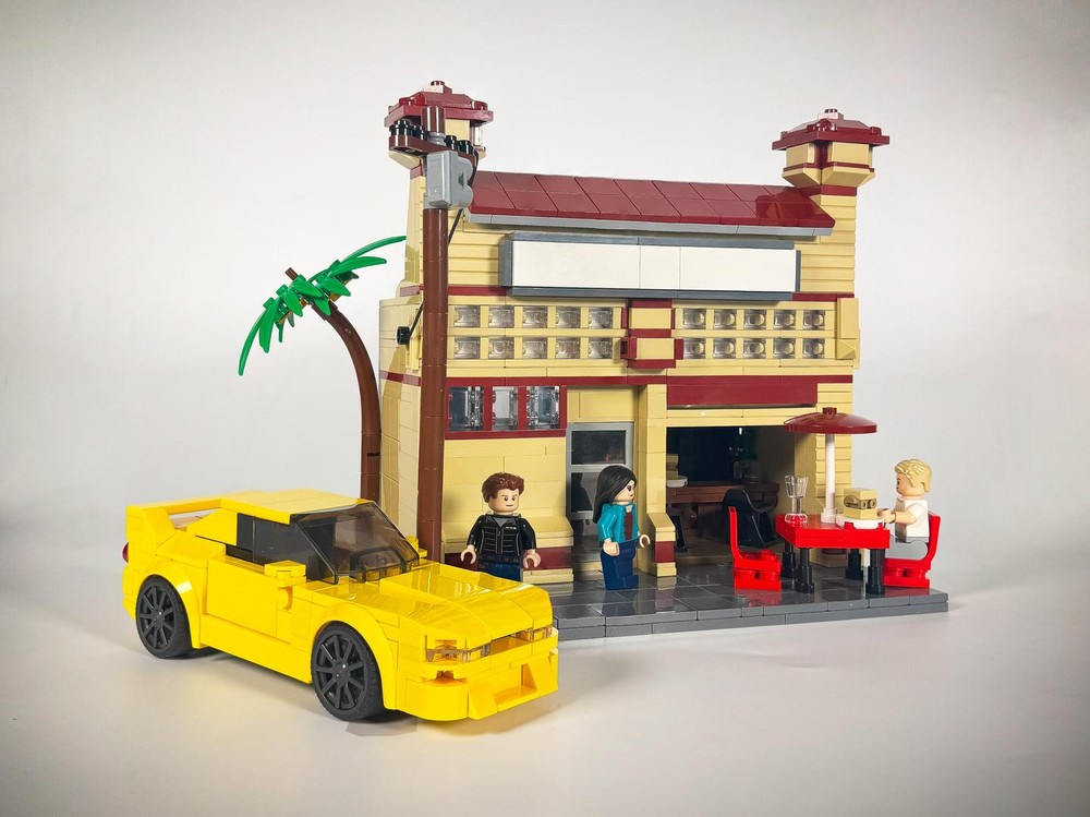 Lego Toretto's Market & Cafe