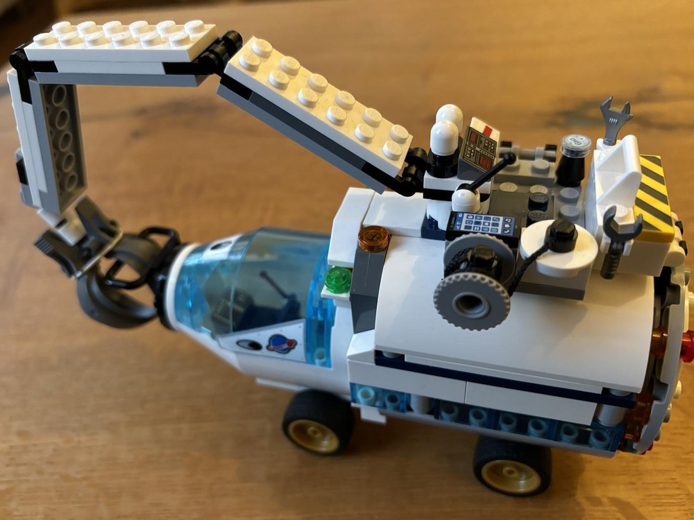 Lego Lunar Rover