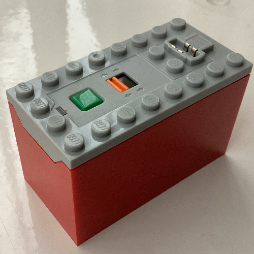 Lego Battery Box, 9V with Red Bottom [6 x AAA]