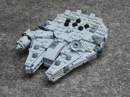 Midi Scale Millennium Falcon