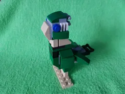 31056: Green Parrot