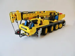 Small four-axle crane