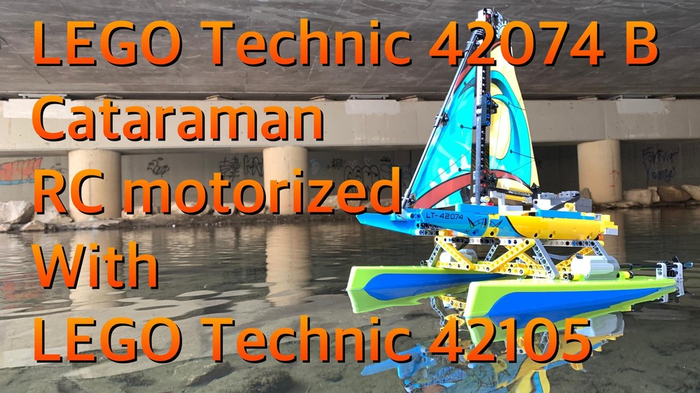 LEGO Technic 42074 B Catamaran RC motorized with LEGO Technic 42105