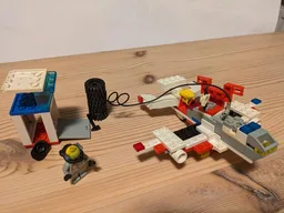 Sentry plane with radar and foldable wheels