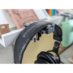 MOSSLANDA Headphone Hook