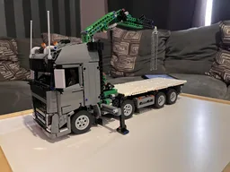 Volvo crane truck