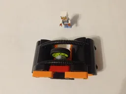 Binoculars (42120)