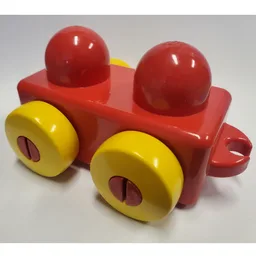 Primo Wheel Base 1 x 2 with Hitches and Yellow Wheels / Red