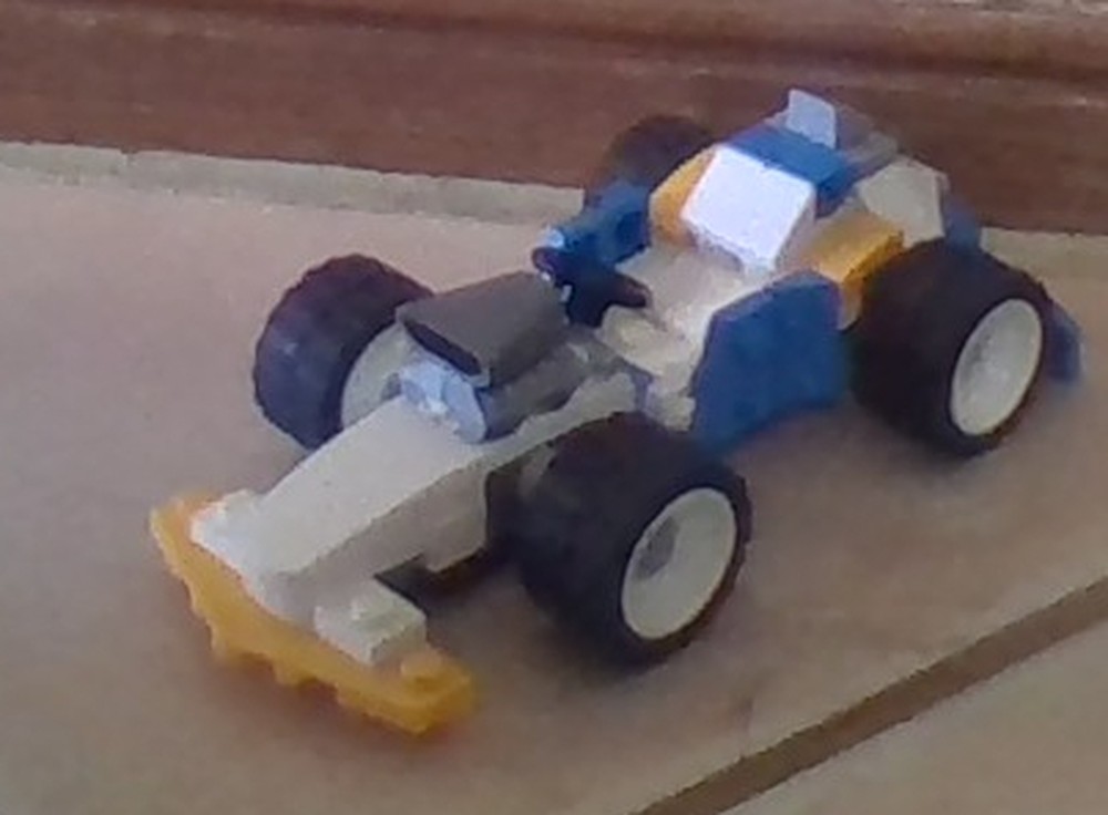 Lego mini f-1 racer
