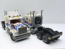 Highway Rig with automatic coupling mechanism