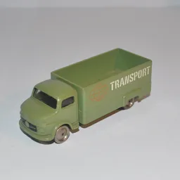HO Scale Mercedes Box Truck with 'TRANSPORT' Print / HO Olive Green