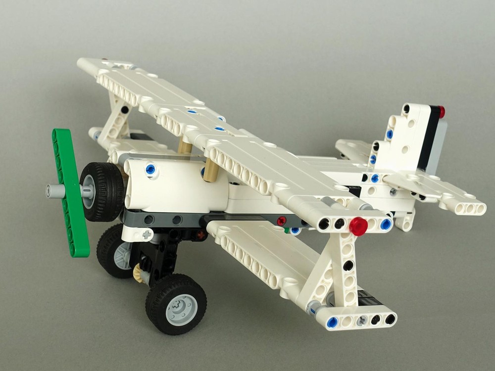 Lego 42167: Biplane