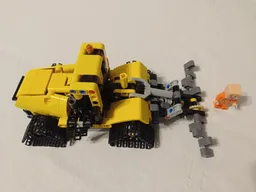 42121 Tractor