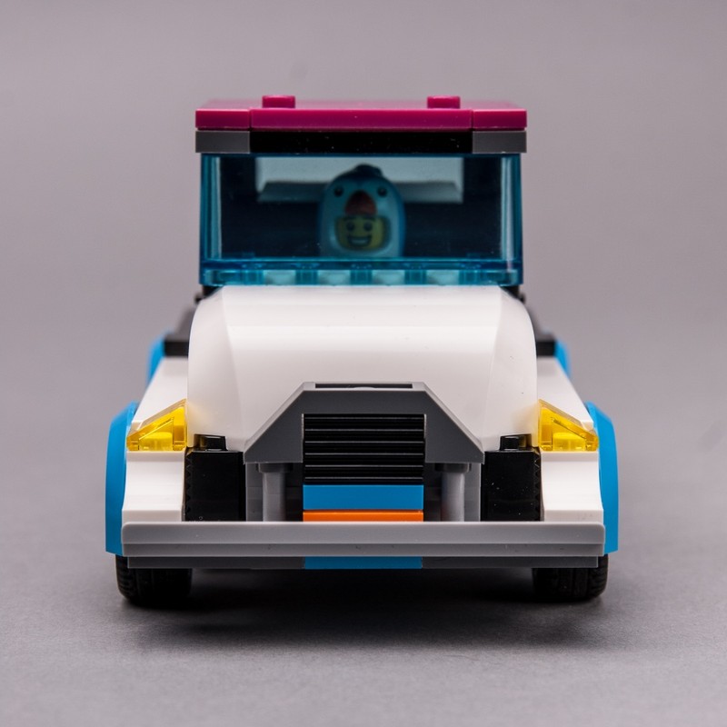 Lego 60384 Oldtimer Driver