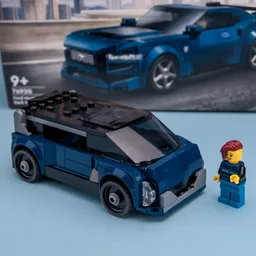 76920 Family Minivan