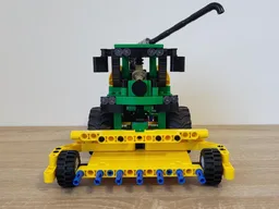 42136 - Combine Harvester