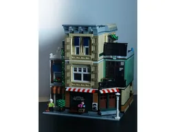 Modular Central Perk