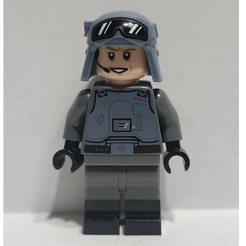 Lego General Maximillian Veers, Sand Blue Helmet with Visor, Black Boots