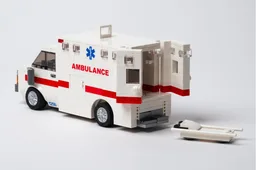 Ambulance (w/ Full Interior)