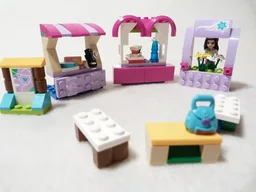 41013 Emma's Marketplace