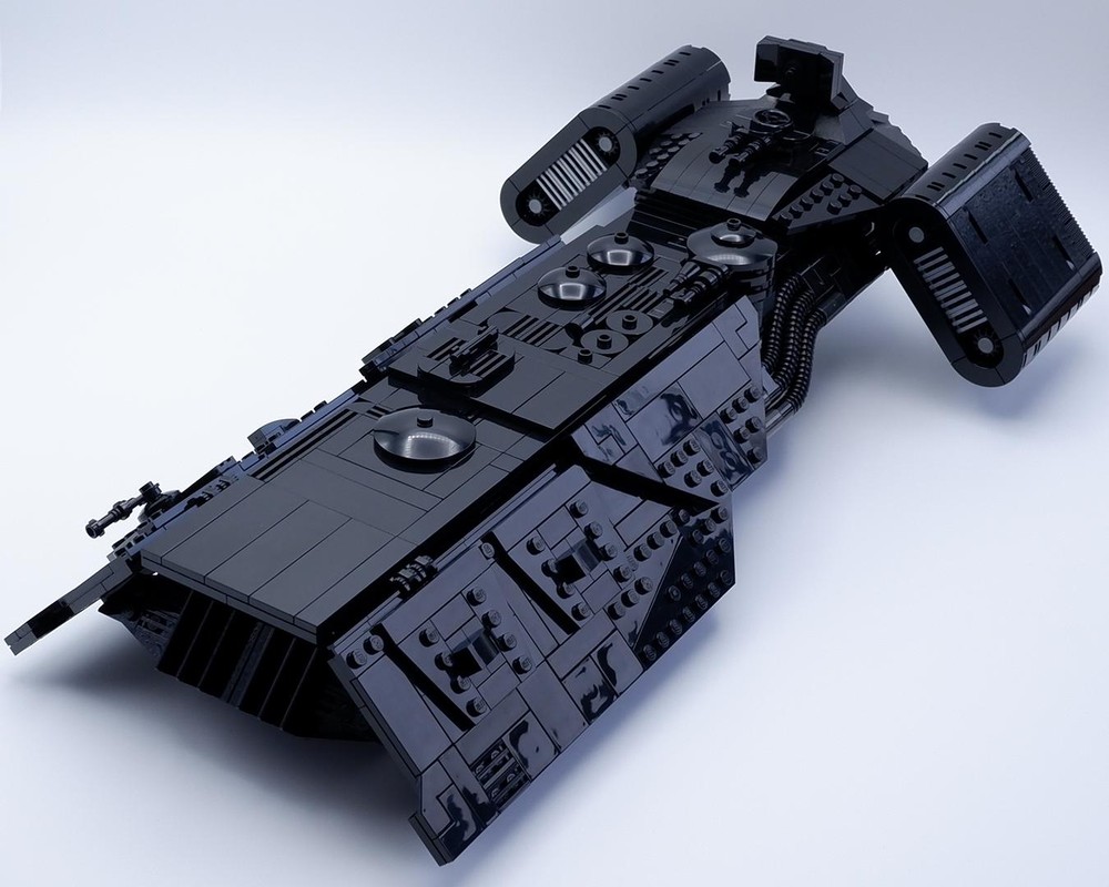 Lego Night Buzzard (Knights of Ren transport ship)
