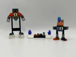 30663 TWO ROBOTS