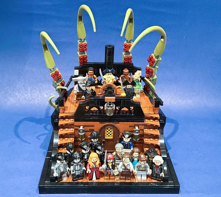 Lego Pirates of the Caribbean Display MOC - Deck with Full Captains Quarters