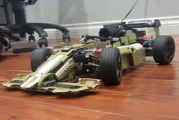 F1 car - 42110 Land Rover B model