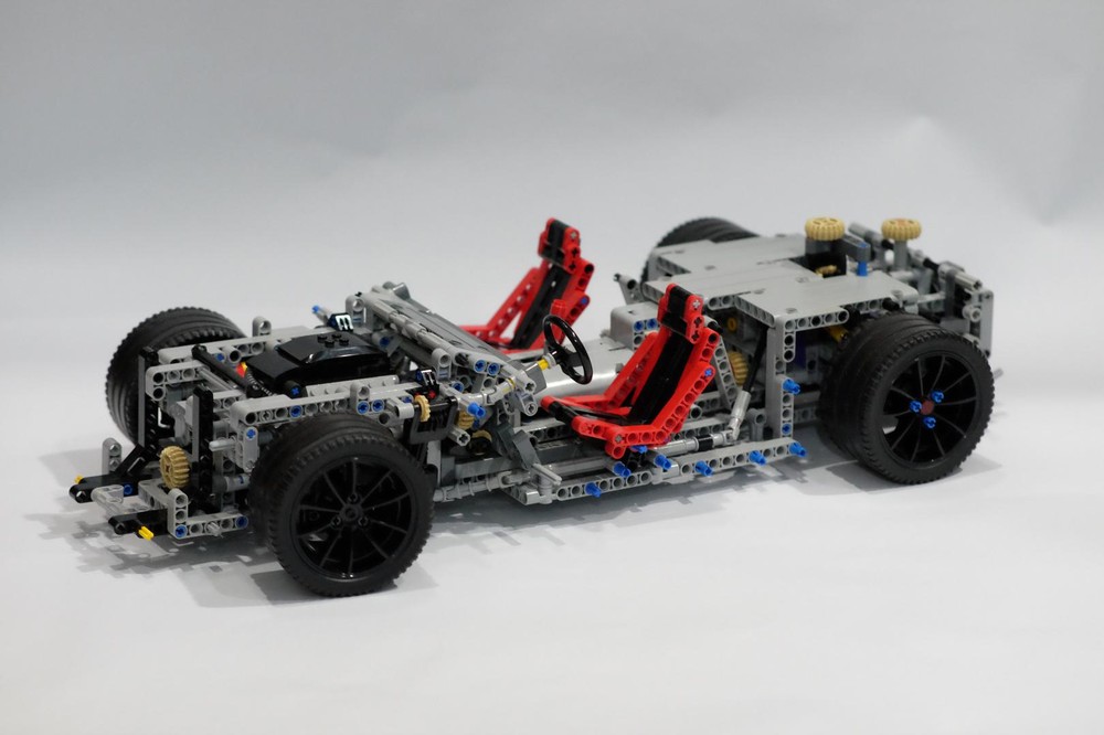 Lego 1:8 Scale Supercar Chassis with Removable Engine