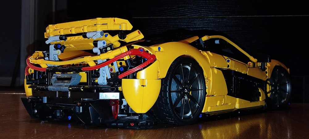 Lego McLaren P1 42172 Adjustable Rear Wing and DRS Mod