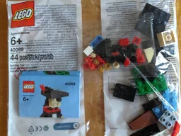 Monthly Mini Model Build Set - 2013 09 September, Pirate polybag