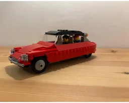 Citroen DS 8-wide
