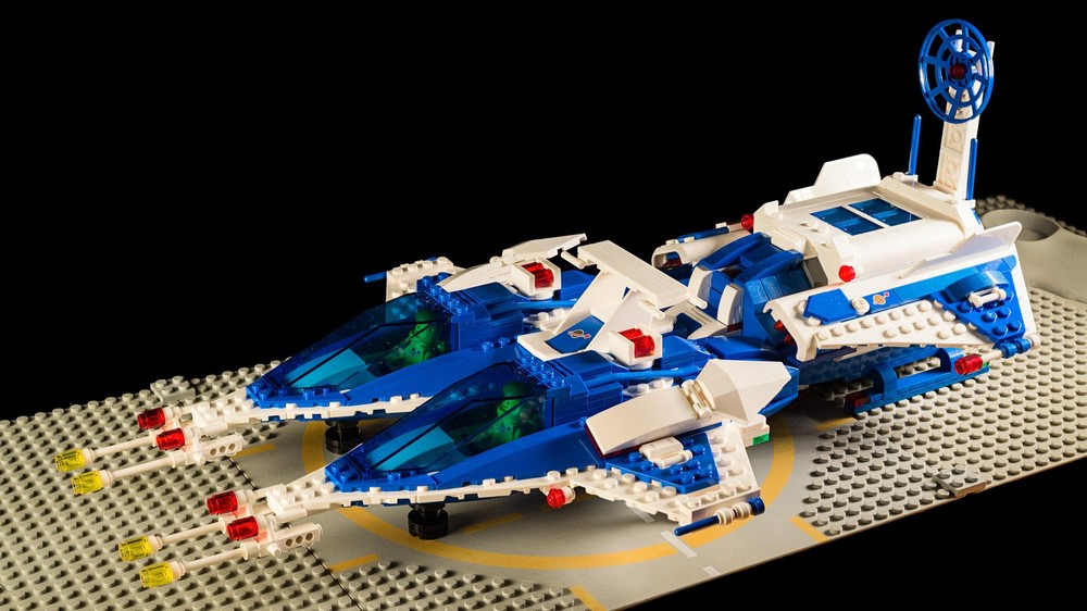Lego Interstellar Commander