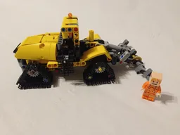 42121 Tractor
