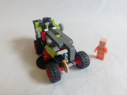 42102 - Street cleaner