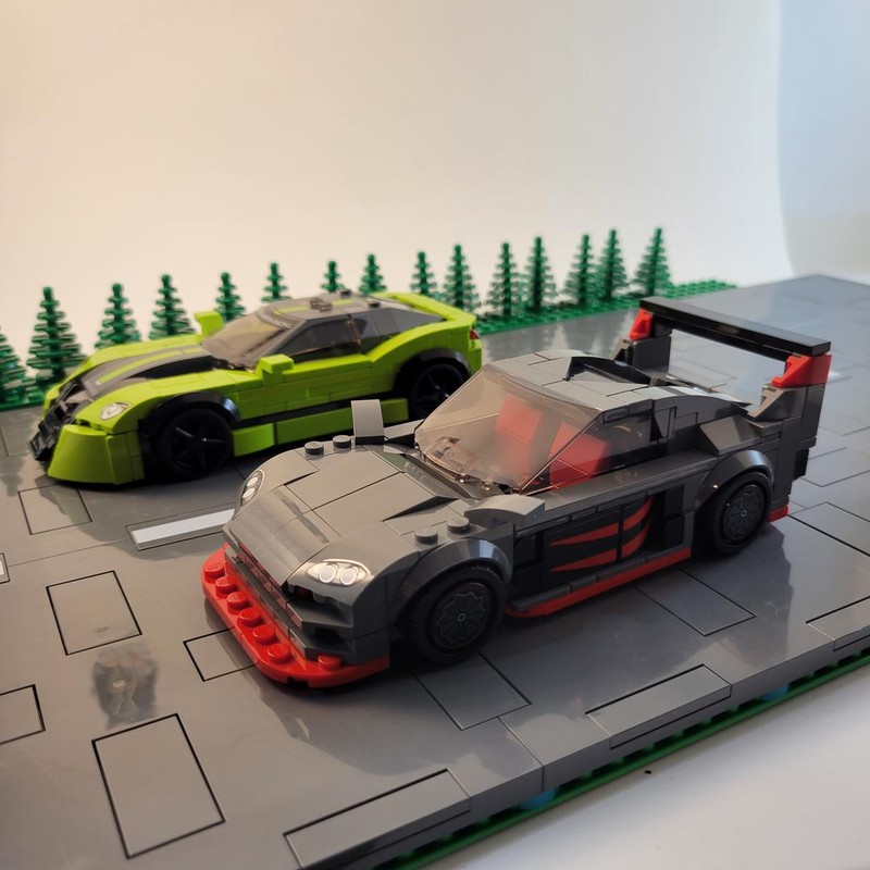 Lego Wolf Slash and Alien Enigma