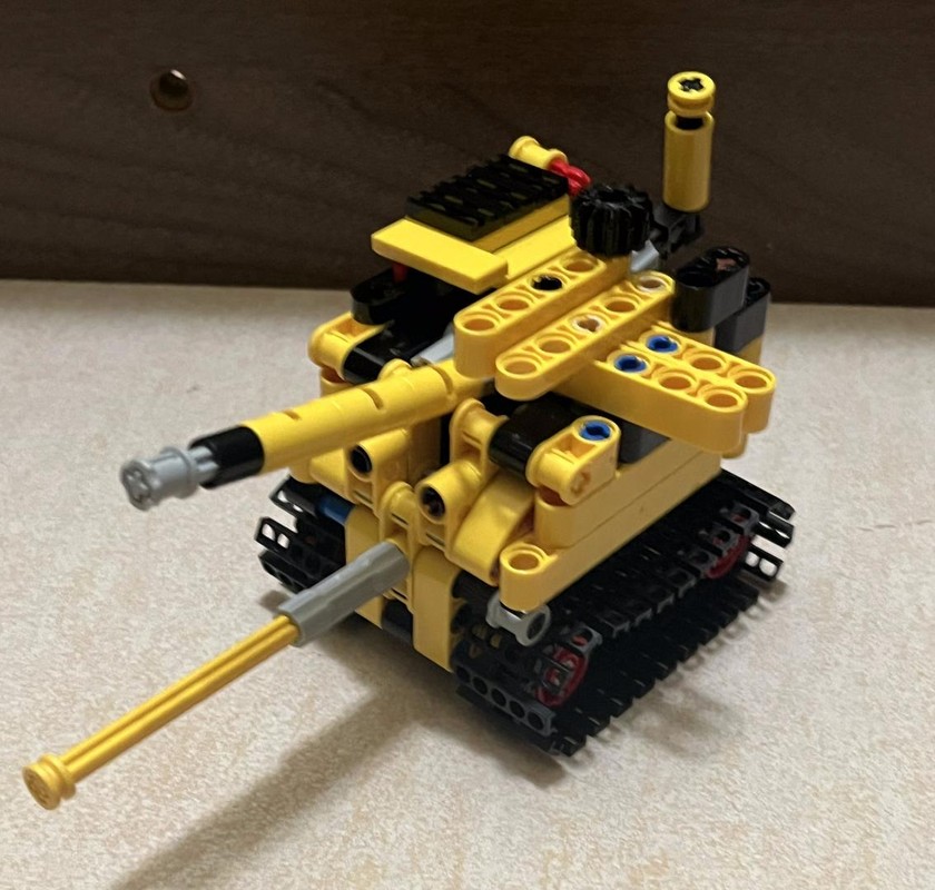 Lego 42163 Alternate Build Tank