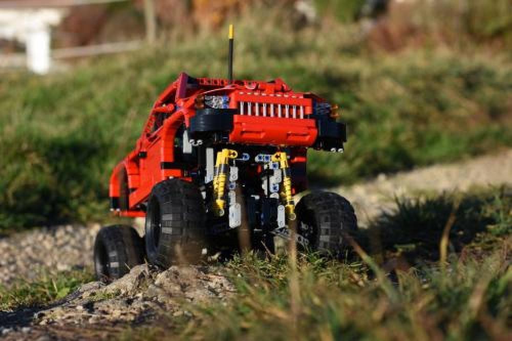 LEGO Technic fast RC Pickup Monster Truck