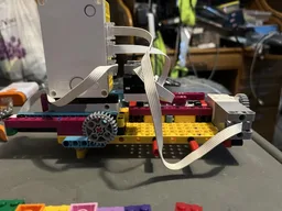 Linear brick sorter - Spike Prime STEM lesson material