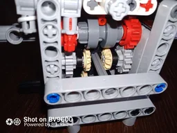 ALTERNATIVE D-N-R GEARBOX