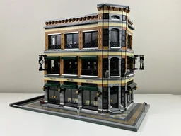 Barnes and Noble and Starbucks Store