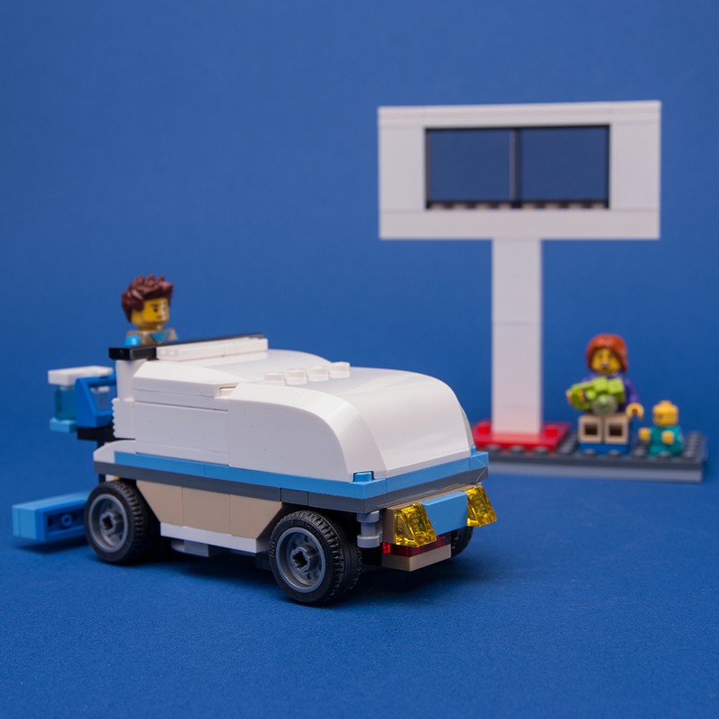 Lego 60283 Zamboni Ice Cleaner